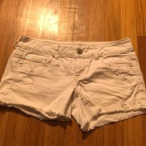 american eagle ripped white jean shorts